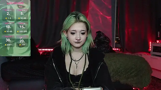 Snapshot of Milten-Trish chatting on 16, 11, 2025 Milten-Trish online show from 16, 11, 2025