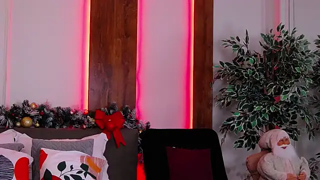 Snapshot of SkylerSpark chatting on 28, 11, 2025 SkylerSpark online show from 28, 11, 2025