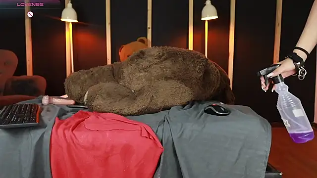 vampy dolll online show from 25, 2, 2025