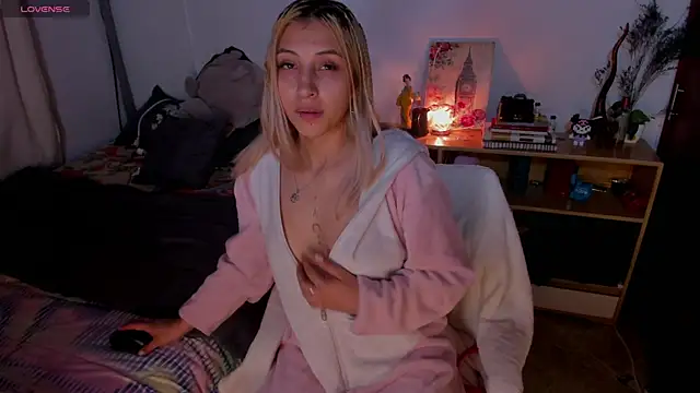 cuteweed420 online show from 6, 1, 2026