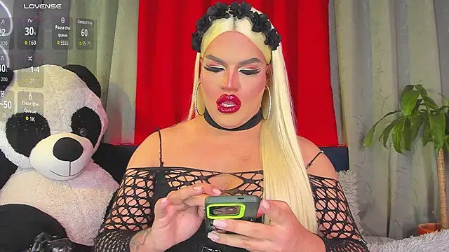 Missisabella  online show from 8, 11, 2025