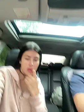 Sweet and caramel online show from 4, 2, 2025