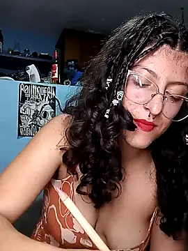 Snapshot of LoveElectra chatting on 10, 2, 2025 LoveElectra online show from 10, 2, 2025