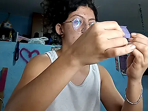 Snapshot of LoveElectra chatting on 2, 10, 2025 LoveElectra online show from 2, 10, 2025