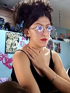 Snapshot of LoveElectra chatting on 13, 10, 2025 LoveElectra online show from 13, 10, 2025