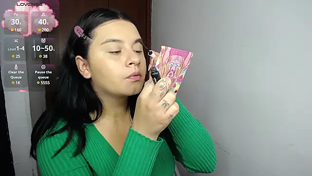 SaraBraun  online show from 13, 2, 2025