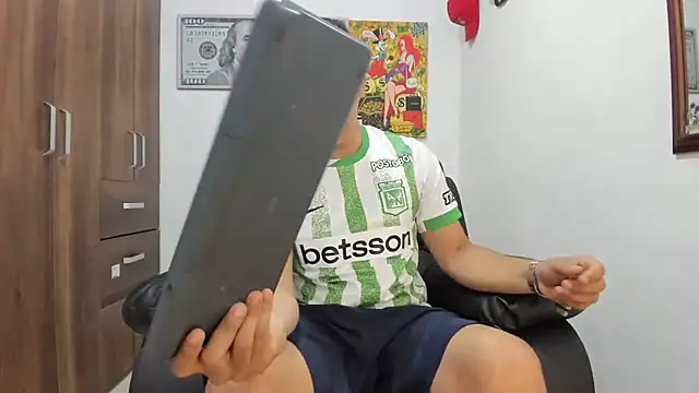 Snapshot of boss_of_cash chatting on 22, 9, 2025 boss of cash online show from 22, 9, 2025