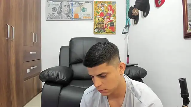 Snapshot of boss_of_cash chatting on 1, 10, 2025 boss of cash online show from 1, 10, 2025