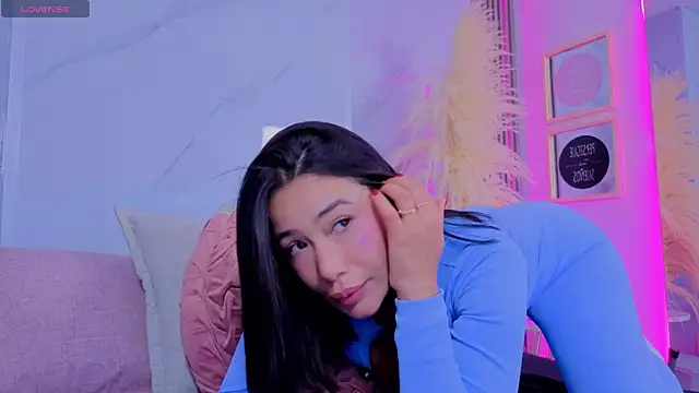 Chlooee   online show from 23, 12, 2025