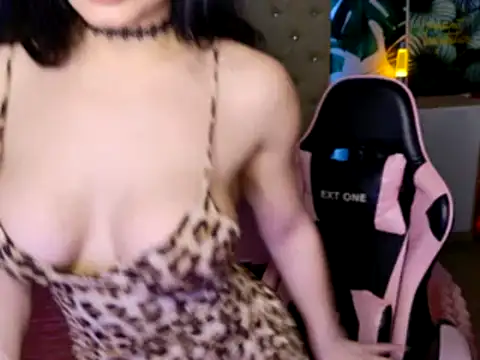 KattieSims online show from 24, 2, 2025