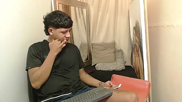 mr stiven  online show from 14, 11, 2025