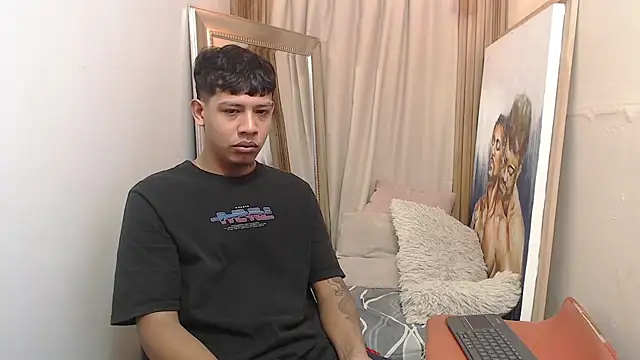 mr stiven  online show from 15, 12, 2025