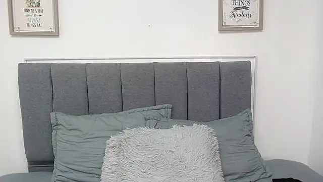 sasi luna online show from 3, 3, 2025