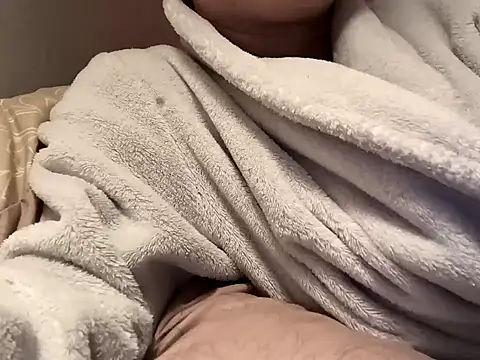 Snapshot of Cally-n chatting on 30, 12, 2024 Cally-n online show from 30, 12, 2024