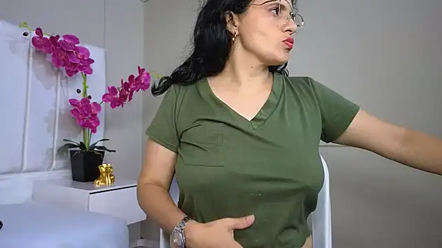 africa holmes online show from 16, 3, 2025