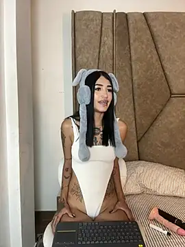 Snapshot of Cassie_howard_ chatting on 11, 2, 2025 Cassie howard online show from 11, 2, 2025