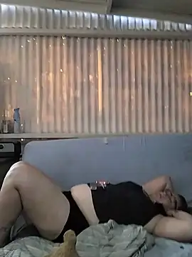 DaddyDifferent online show from 15, 7, 2026