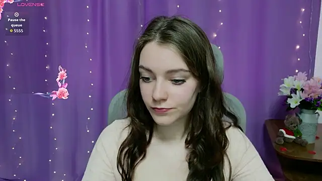 Lana  Cute  online show from 14, 4, 2026