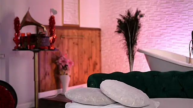 Jenna Day online show from 17, 4, 2026