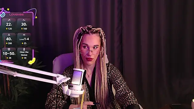 Cassie Bae online show from 28, 11, 2025