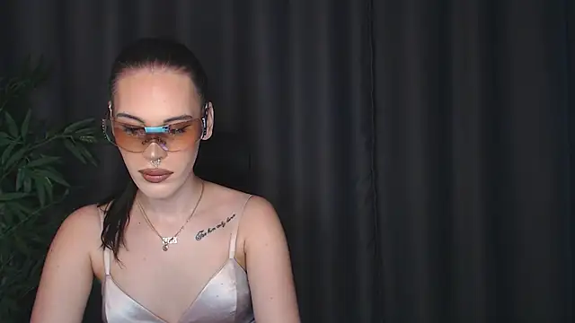 Cassie Bae online show from 17, 5, 2026