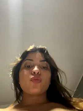 Nicollygriu online show from 1, 10, 2025