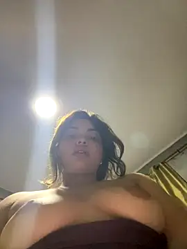 Nicollygriu online show from 7, 10, 2025