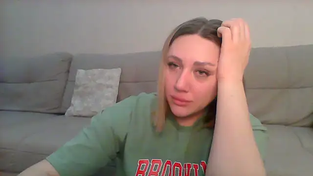 Snapshot of VickyLove047 chatting on 28, 2, 2025 VickyLove047 online show from 28, 2, 2025