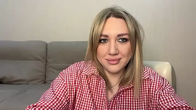 Snapshot of VickyLove047 chatting on 20, 12, 2025 VickyLove047 online show from 20, 12, 2025