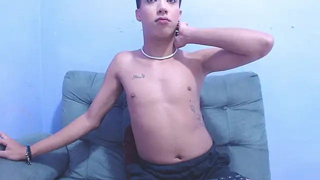 Snapshot of Hot_kleo chatting on 3, 1, 2025 Hot kleo online show from 3, 1, 2025