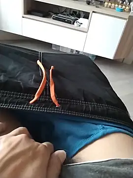 Snapshot of Dannydy2015 chatting on 11, 10, 2025 Dannydy2015 online show from 11, 10, 2025