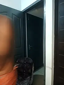 Snapshot of johnsinsexy chatting on 3, 11, 2025 johnsinsexy online show from 3, 11, 2025