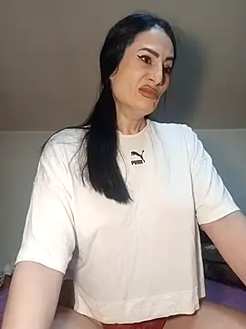 EveeRose online show from 12, 11, 2025