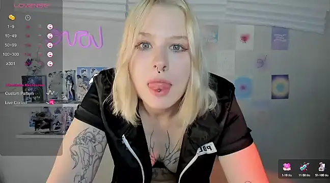 tender kiitty online show from 18, 1, 2025