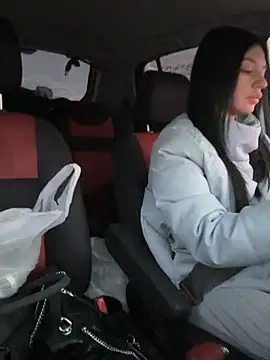 JulliaVegas online show from 4, 2, 2025