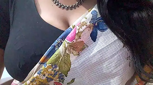 Snapshot of Tamilsathya2024 chatting on 8, 1, 2025 Tamilsathya2024 online show from 8, 1, 2025