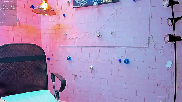 Snapshot of JACK_BLOSSOM_ chatting on 2, 1, 2025 JACK BLOSSOM online show from 2, 1, 2025