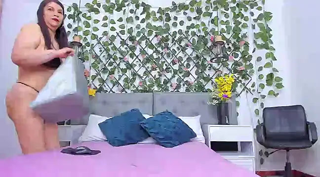 hotmature1 online show from 12, 3, 2025