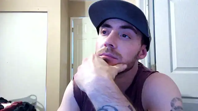 Huntzg23 online show from 18, 3, 2026