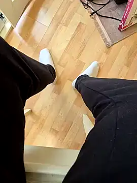 Snapshot of dirtynylonboy33 chatting on 17, 12, 2024 dirtynylonboy33 online show from 17, 12, 2024