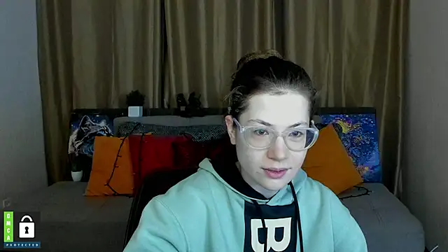 Alicia redfollow online show from 30, 1, 2025