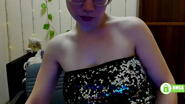 Alicia redfollow online show from 4, 3, 2025