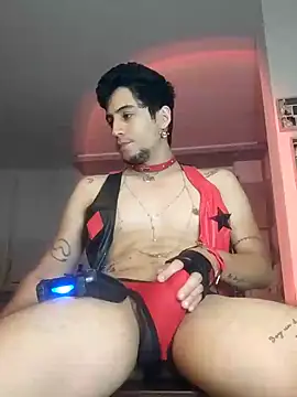 Snapshot of GamerQuinn chatting on 8, 1, 2025 GamerQuinn online show from 8, 1, 2025