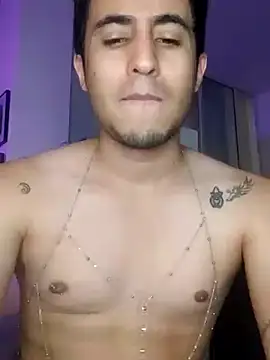 Snapshot of GamerQuinn chatting on 13, 1, 2025 GamerQuinn online show from 13, 1, 2025