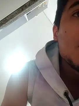 Snapshot of GamerQuinn chatting on 27, 2, 2025 GamerQuinn online show from 27, 2, 2025