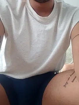 Snapshot of GamerQuinn chatting on 14, 3, 2025 GamerQuinn online show from 14, 3, 2025