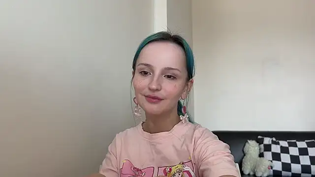 bumble bee online show from 19, 12, 2024