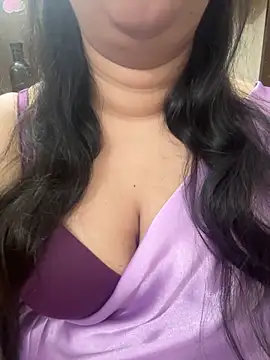 Snapshot of Akhi_Akshaya chatting on 20, 12, 2024 Akhi Akshaya online show from 20, 12, 2024