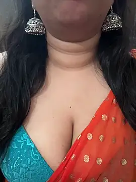 Snapshot of Akhi_Akshaya chatting on 8, 1, 2025 Akhi Akshaya online show from 8, 1, 2025