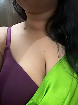 Snapshot of Akhi_Akshaya chatting on 12, 1, 2025 Akhi Akshaya online show from 12, 1, 2025